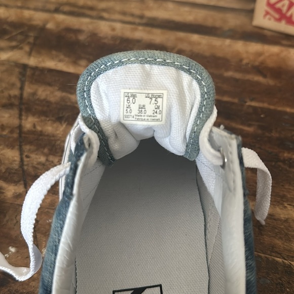 NIB VANS Old Skool Acid Denim (Denim/TruWht) - Picture 6 of 7